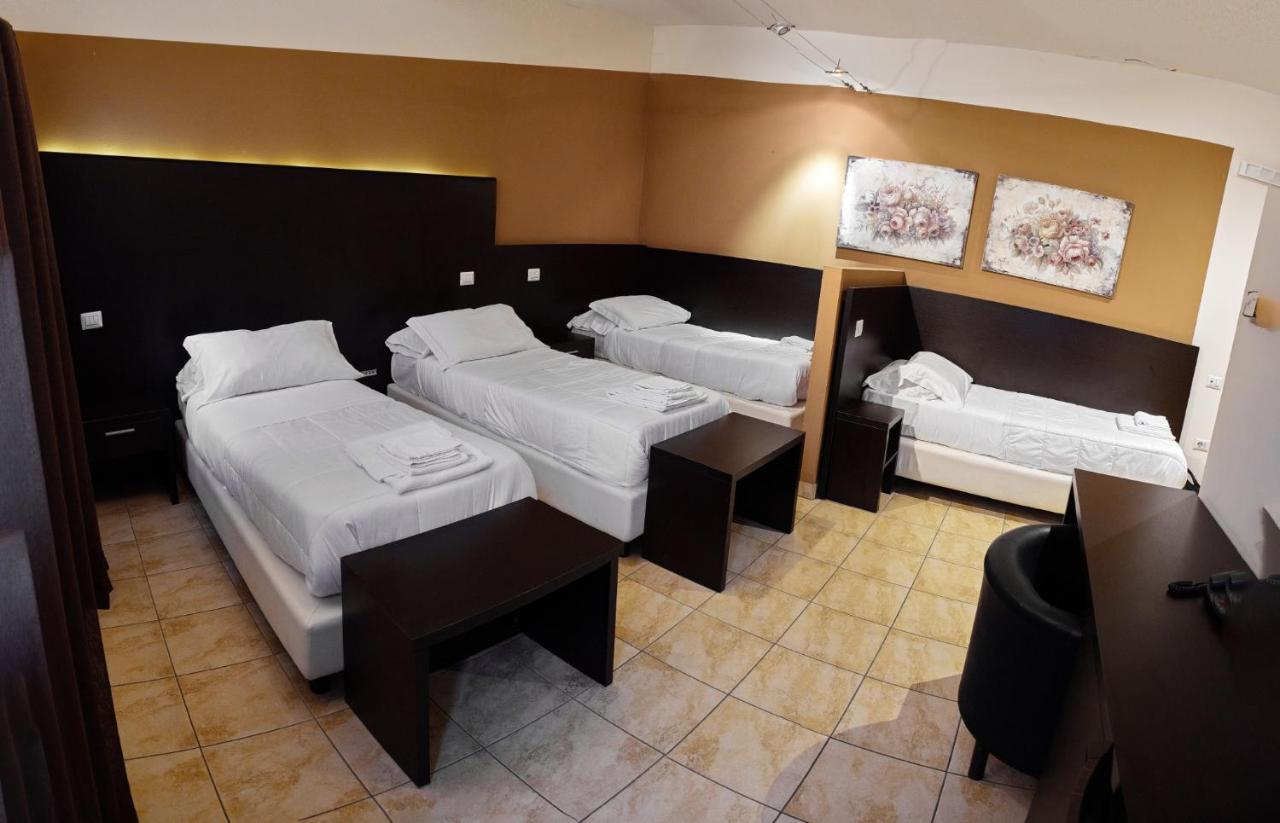 Al Cason Hotel Solesino Buitenkant foto