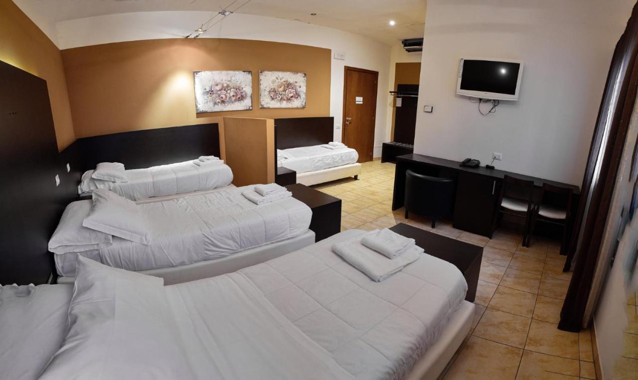 Al Cason Hotel Solesino Buitenkant foto
