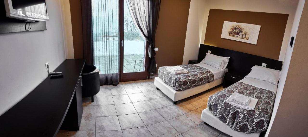 Al Cason Hotel Solesino Buitenkant foto