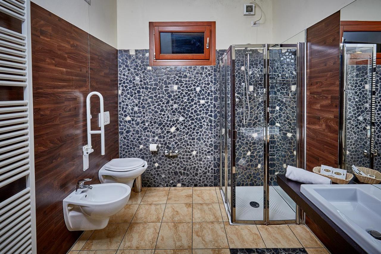 Al Cason Hotel Solesino Buitenkant foto