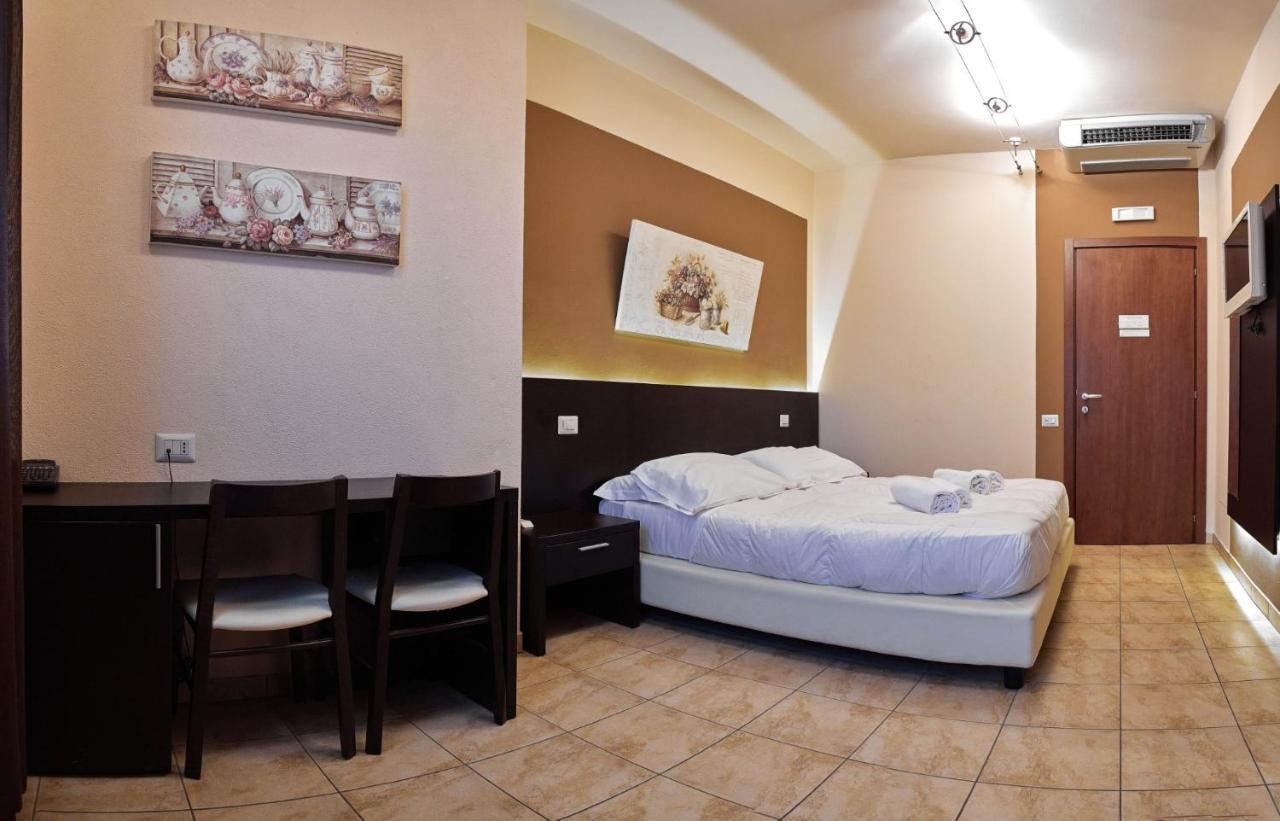 Al Cason Hotel Solesino Buitenkant foto
