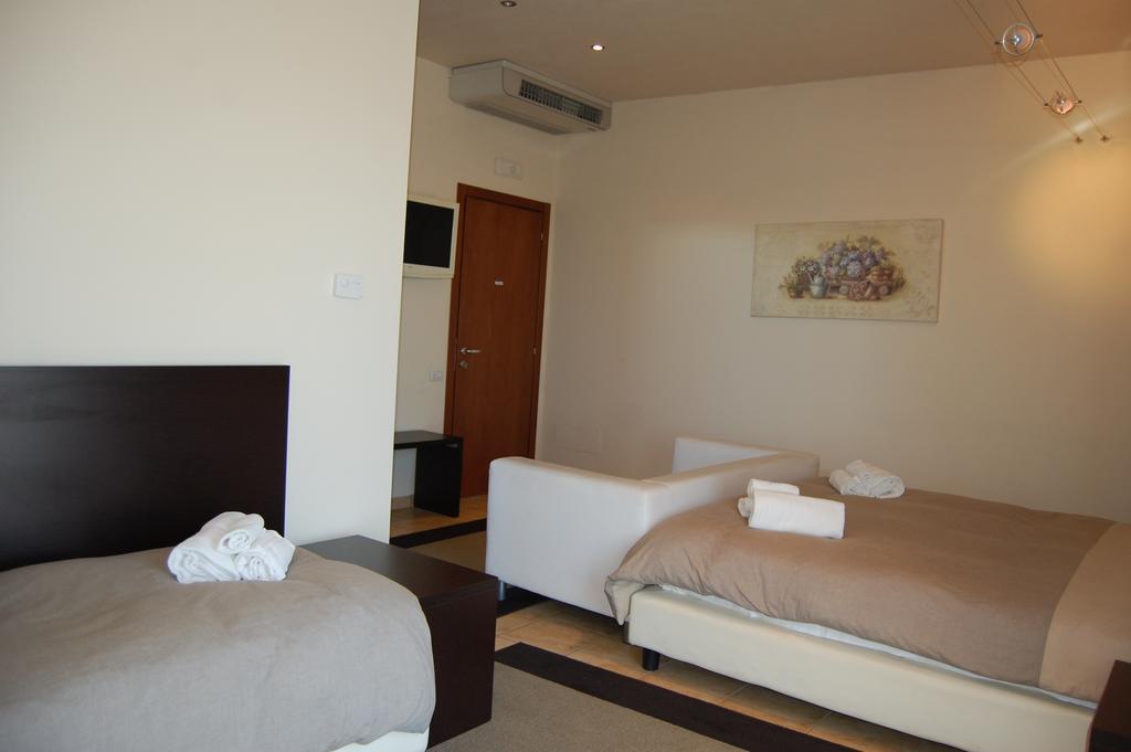 Al Cason Hotel Solesino Buitenkant foto