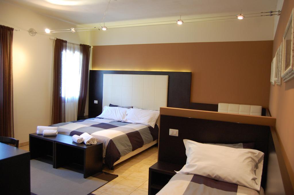 Al Cason Hotel Solesino Buitenkant foto